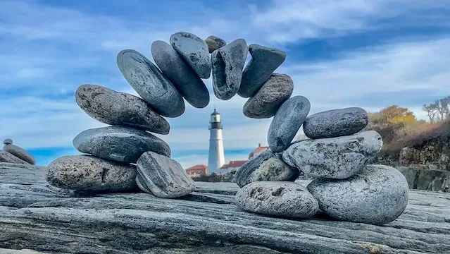 Piedras en un faro